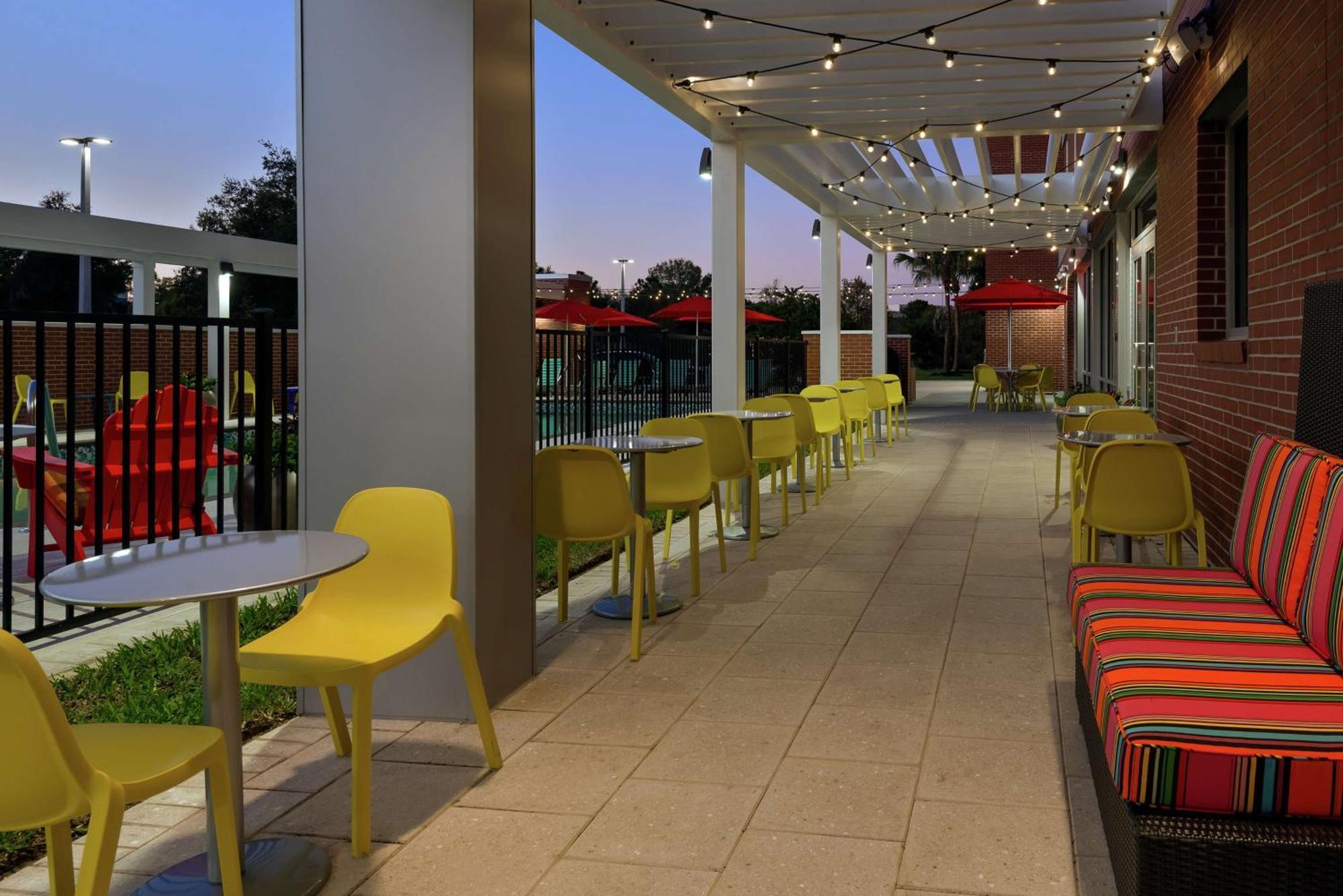 Home2 Suites By Hilton Orlando Near Ucf Alafaya Bagian luar foto